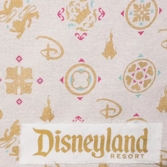 Bedding** Fantasyland Castle Woven Throw – land