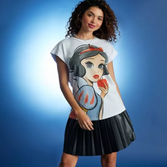 Clothing** Snow White T-Shirt For Adults